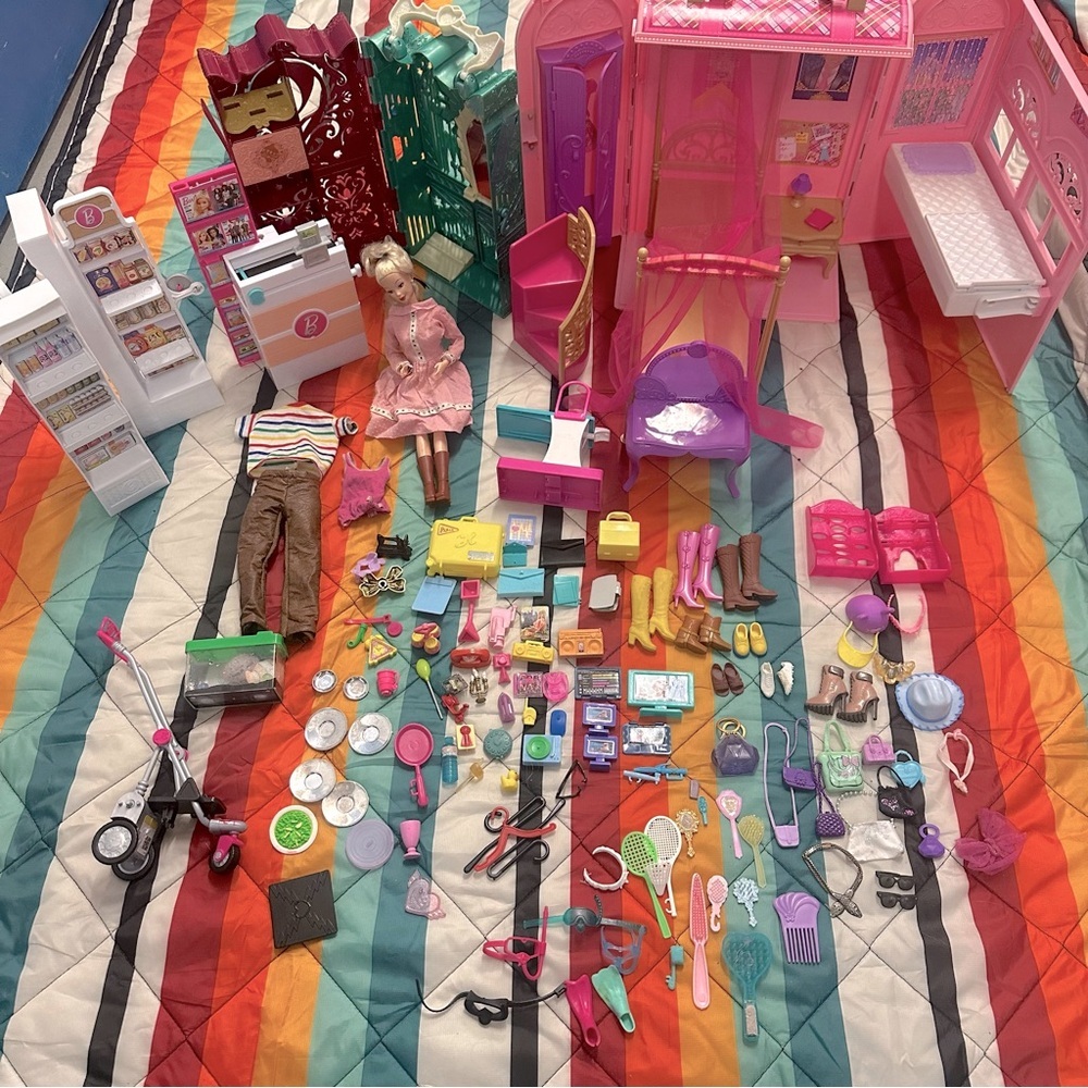 Vintage- now Barbie huge lot! Collectible hard to find